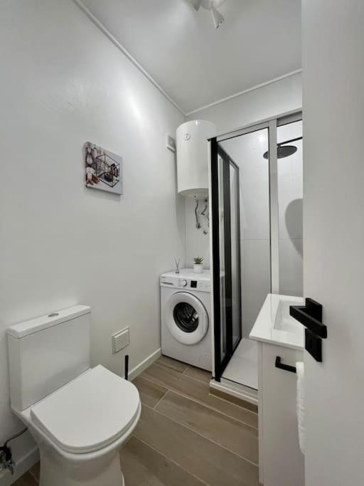 Apartamento Muito Central - 300 Metros Da Praia Apartamento Costa da Caparica Exterior foto